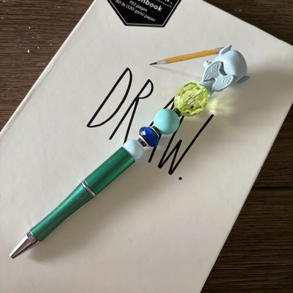 Disney Doorables: The Hunchback of Notre Dame: Victor handmade beaded pen